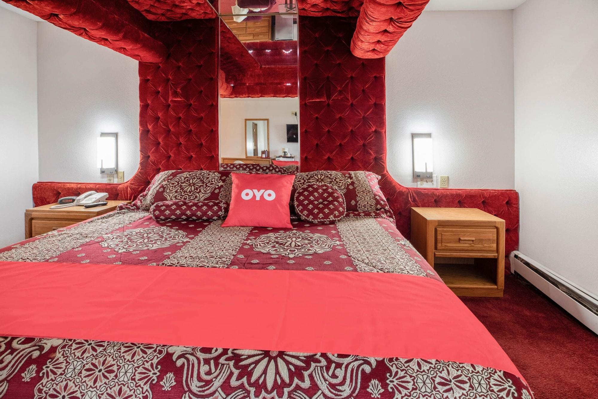 Oyo Hotel Chesaning Route 52 & Hwy 57 Екстериор снимка