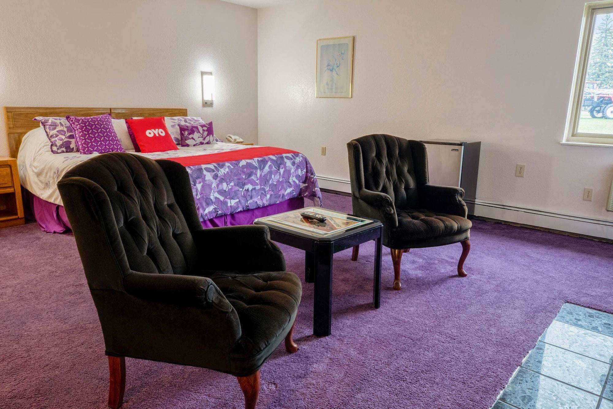 Oyo Hotel Chesaning Route 52 & Hwy 57 Екстериор снимка