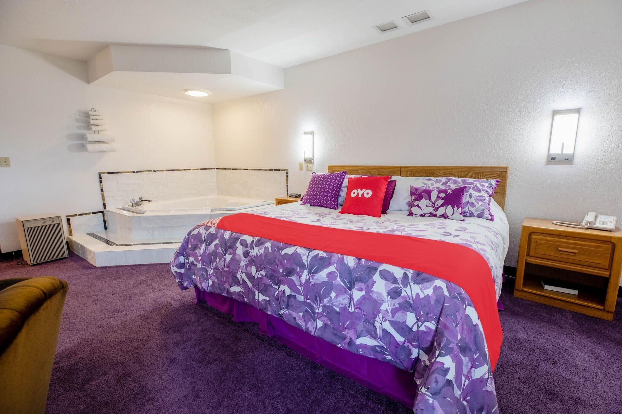Oyo Hotel Chesaning Route 52 & Hwy 57 Екстериор снимка