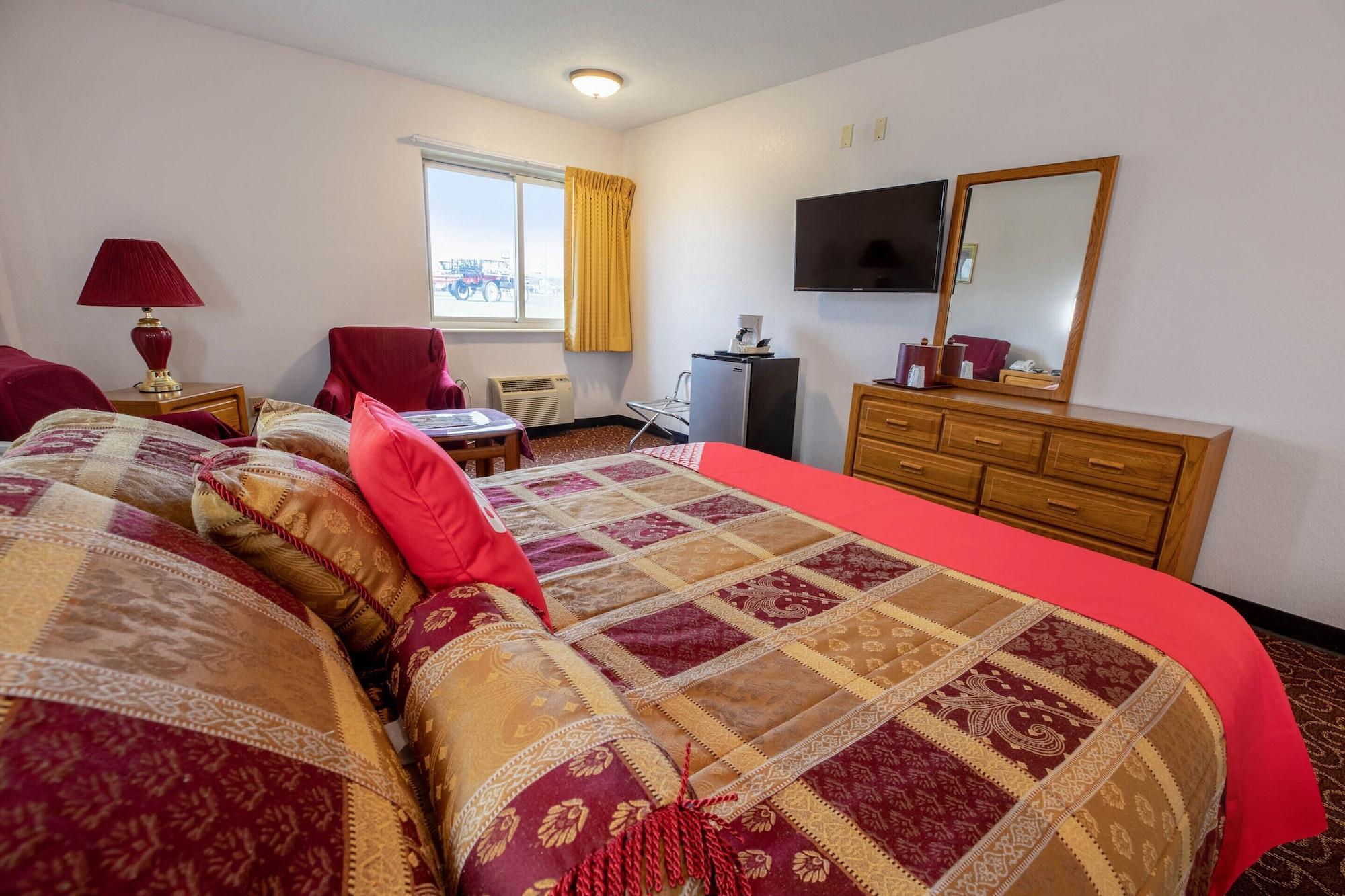 Oyo Hotel Chesaning Route 52 & Hwy 57 Екстериор снимка
