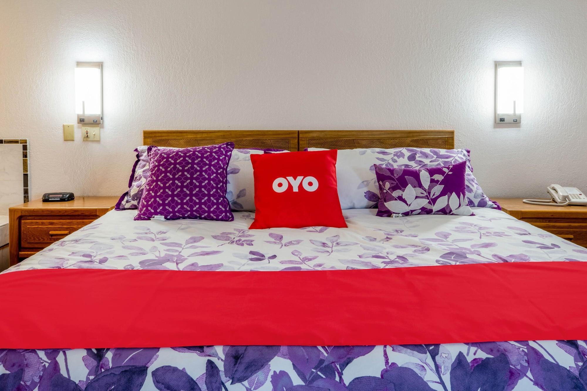 Oyo Hotel Chesaning Route 52 & Hwy 57 Екстериор снимка