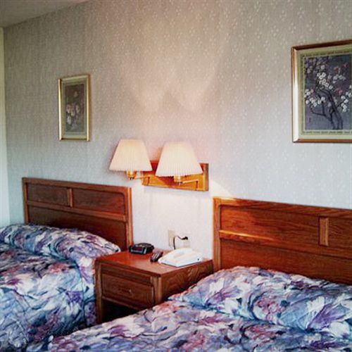 Oyo Hotel Chesaning Route 52 & Hwy 57 Стая снимка